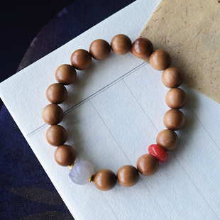 一斤钻戒 天然老山檀香圆珠手串 抬手飘香四溢 18K金烟紫玉南红