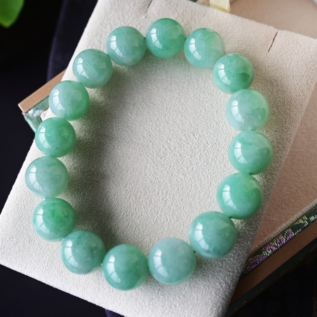 一斤钻戒 天然缅甸A货翡翠手串 冰绿大圆珠