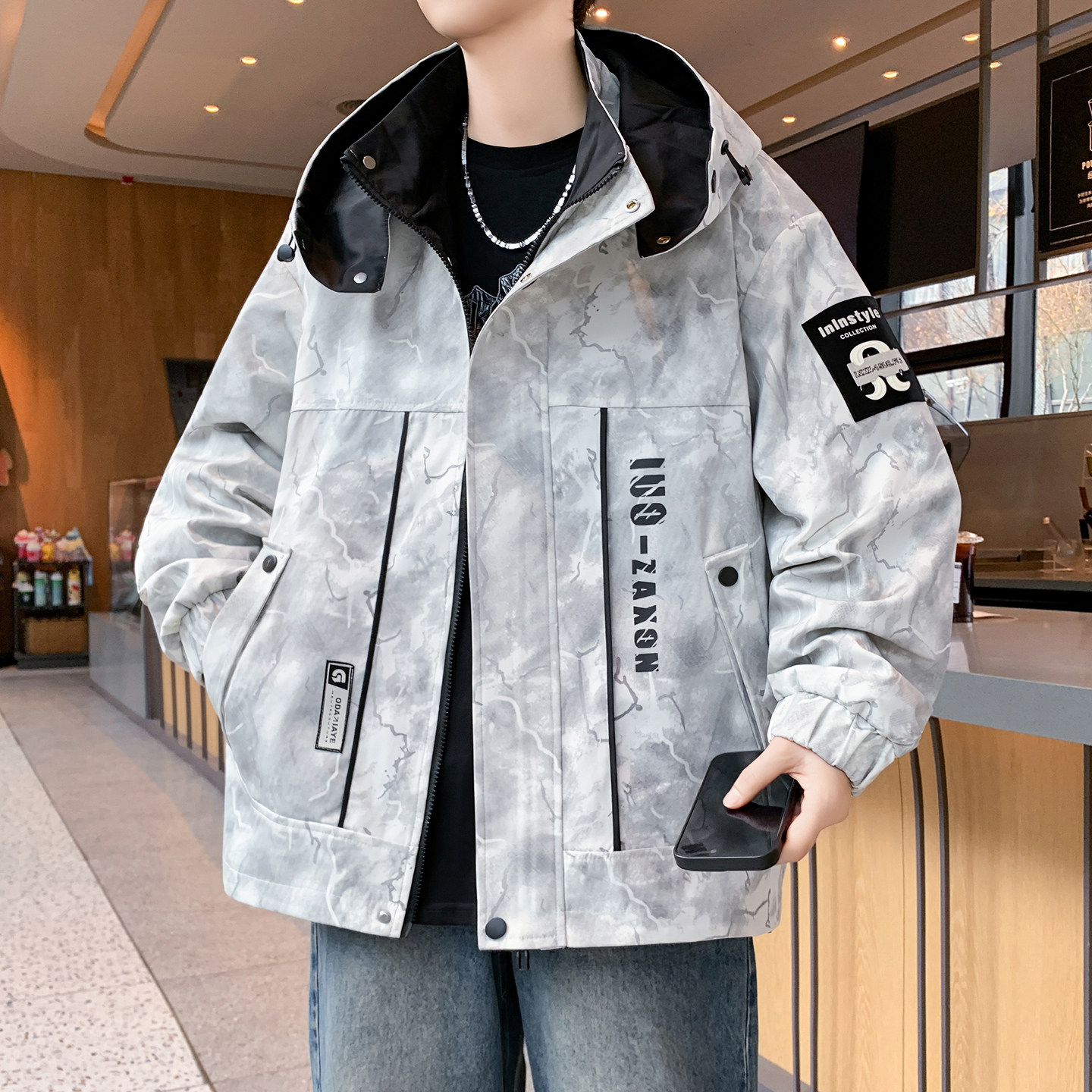 夹克男生初高中学生春秋季新款青少年宽松运动休闲连帽冲锋衣外套