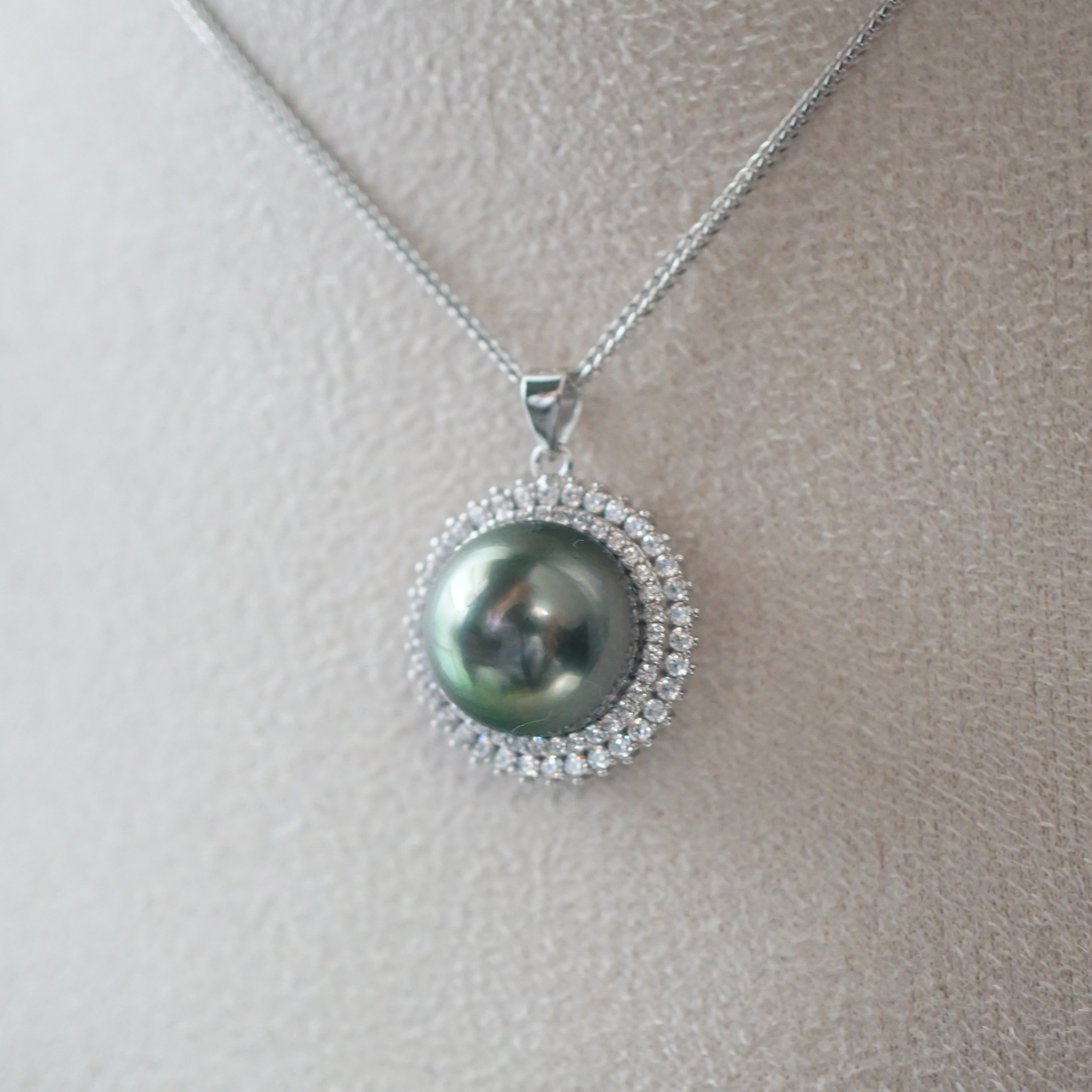 送银链S925银极光正圆近全无暇天然大溪地海水珍珠项链孔雀绿12mm