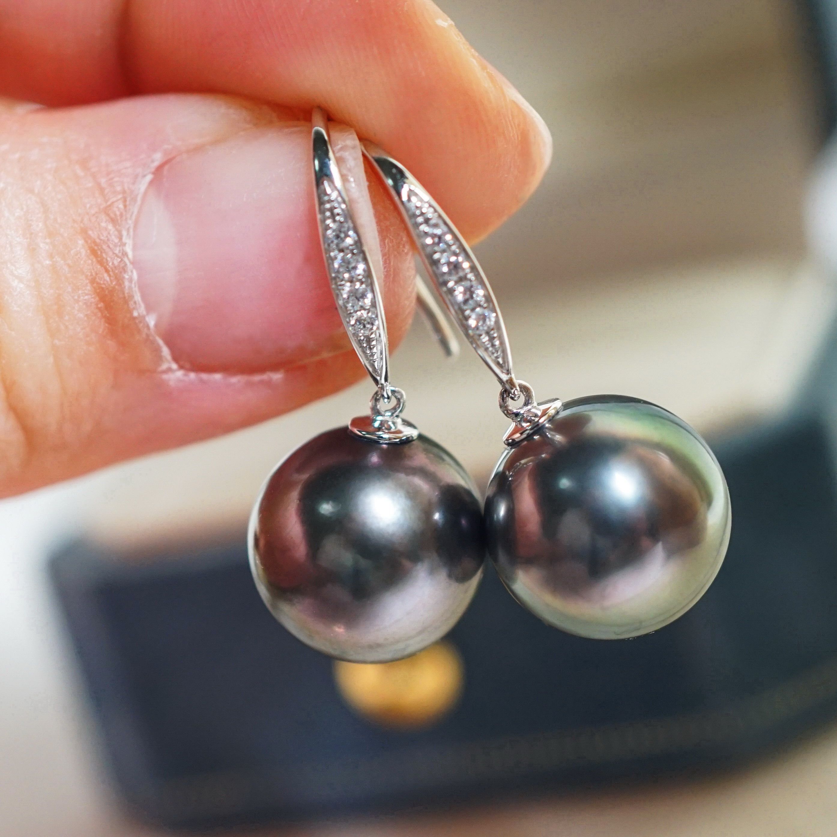 18K 镜面极亮正圆近全无暇 天然大溪地海水黑珍珠耳环耳钩12.1mm