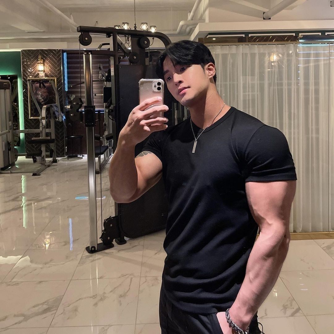 God健身短袖男紧身新款夏季修身圆领半袖薄T恤纯色重磅宽松上衣潮