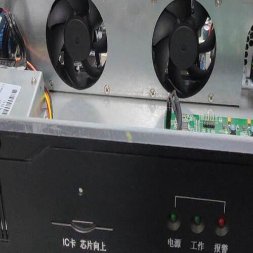 工控机型号srj1401e3-1231v3   16g内