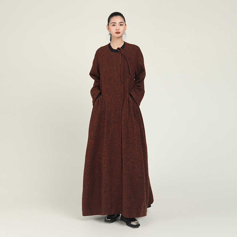 MIAHAN冬季新品原创女设计小众宽松气质高级感大摆人字纹长款大衣