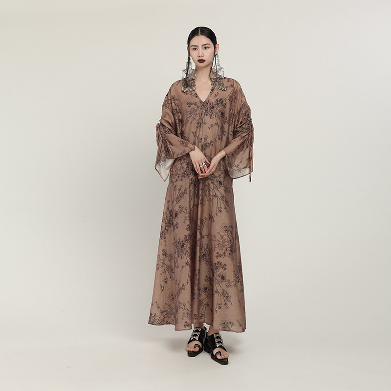 MIA HAN春季新品宽松新中式复古度假长袖A字型大摆长款连衣裙
