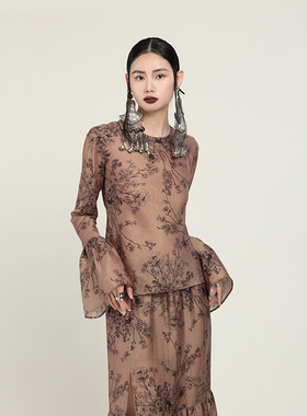 MIA HAN春季新品女斜纱剪裁复古印花修身圆领套头长袖上衣衬衫