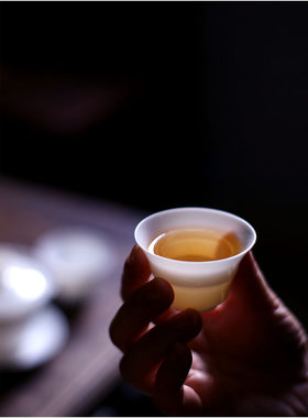 薄胎竹节茶杯羊脂玉品茗杯纯白色