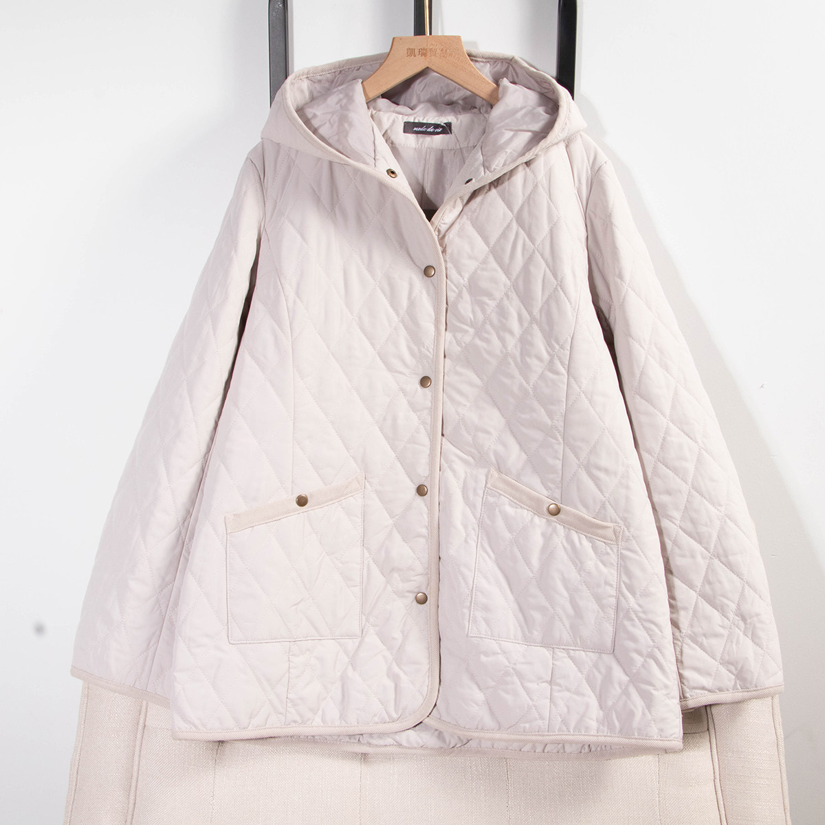 日单冬季新款日系简约显瘦连帽绗线按扣口袋薄棉衣棉服外套31788,女装/女士精品,棉衣/棉服,淘宝优惠券,粉丝福利购,淘宝优惠卷