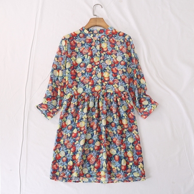 拼接减龄水果印花系扣连衣裙甜美