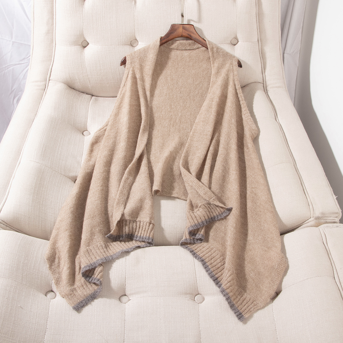 文艺范不规则开衫马甲披肩