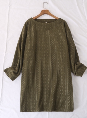 日单秋冬新款柔软保暖圆领扭结提花绒面下摆开叉长袖连衣裙24163