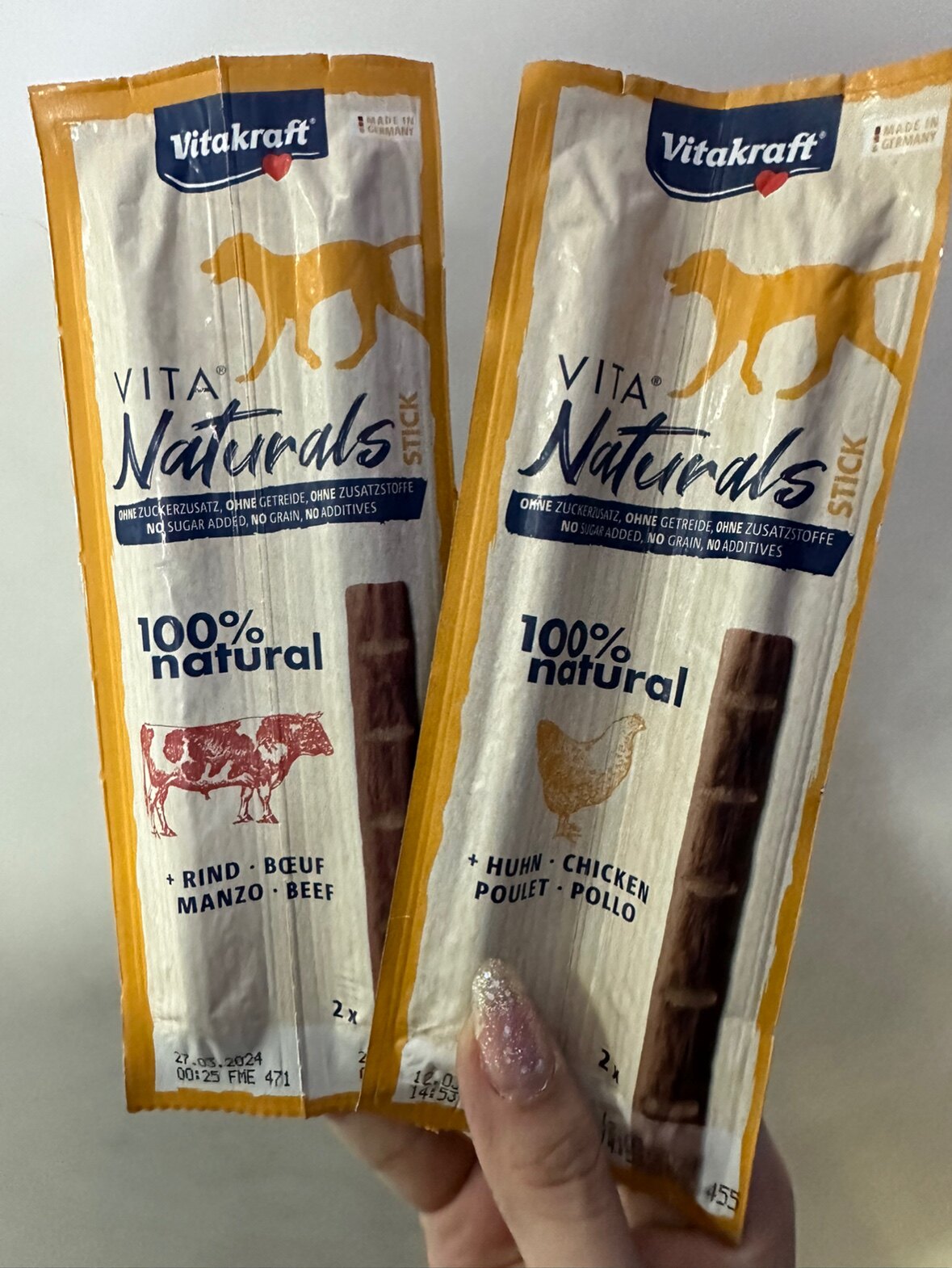 港购 德国維牠卡夫Vitakraft卫塔卡夫100%天然滋味牛肉肉條狗小食