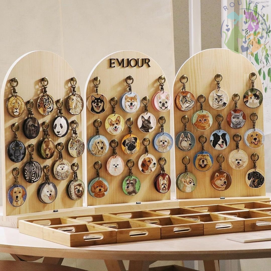 港购台湾emjour木质双面刺绣宠物钥匙扣包挂件创意礼钥匙扣猫