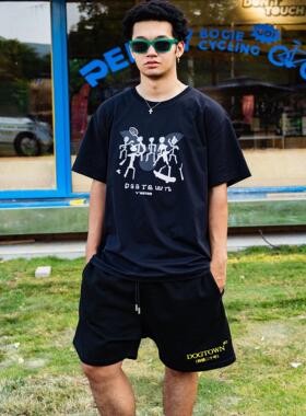 DOGTOWN VICTOR联名第二弹卡通小人联名索罗娜面料短袖TEE短袖T恤