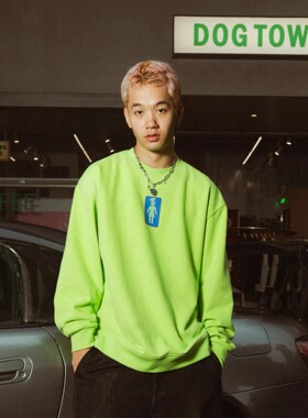 DOGTOWN 25FW恶搞GIRL厨师帽LOGO圆领基础套头卫衣