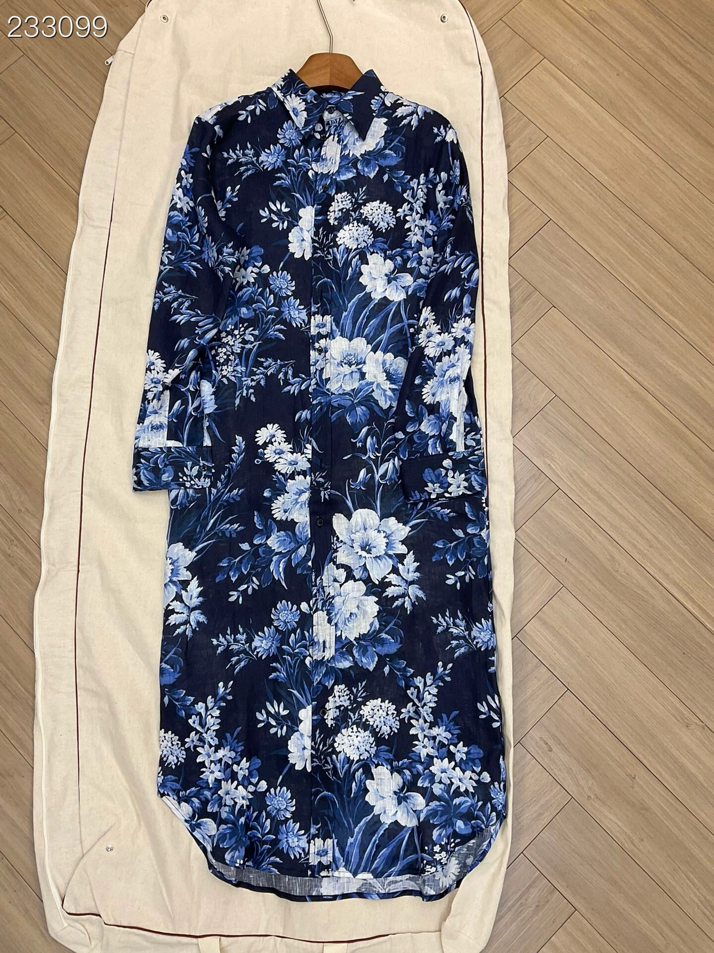 高端新款印花长袖连衣裙蓝色亚麻