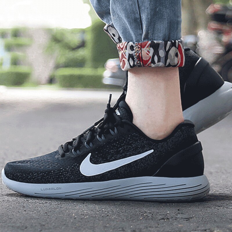 耐克 NIKE LUNAR 登月科技女子缓震跑步鞋 844736-904716-843726
