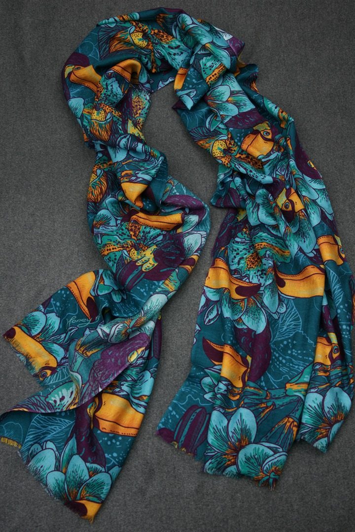 国潮设计不撞款秋冬女100支数码喷绘环保印花羊毛围巾披肩大嘴鸟