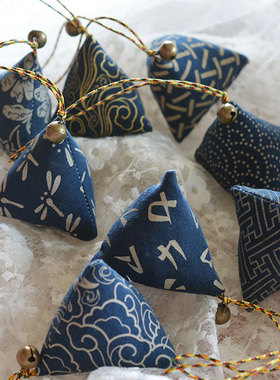 复古蓝色香囊端午手工小荷包三角粽子香包香袋艾草中草随身挂件