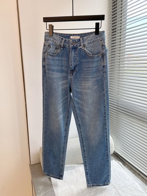 原268秒杀25码经典简约时尚剪裁风水洗合身牛仔裤女8分裤版正