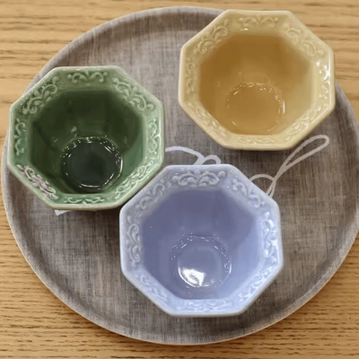 日单复古美浓烧浮雕釉下彩八角碗家用蘸料碗汤碗蒸碗调料碗包邮