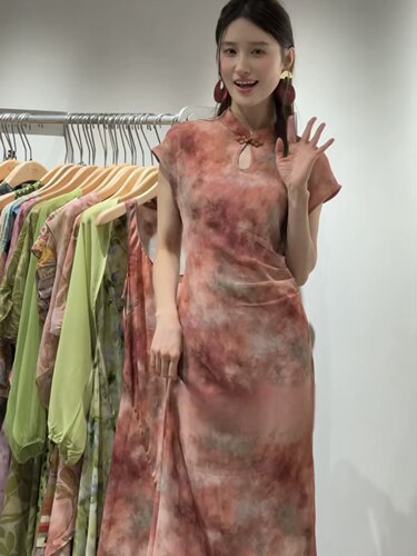 新中式国风复古盘扣连衣裙女夏季新款高级感气质收腰显瘦长裙子