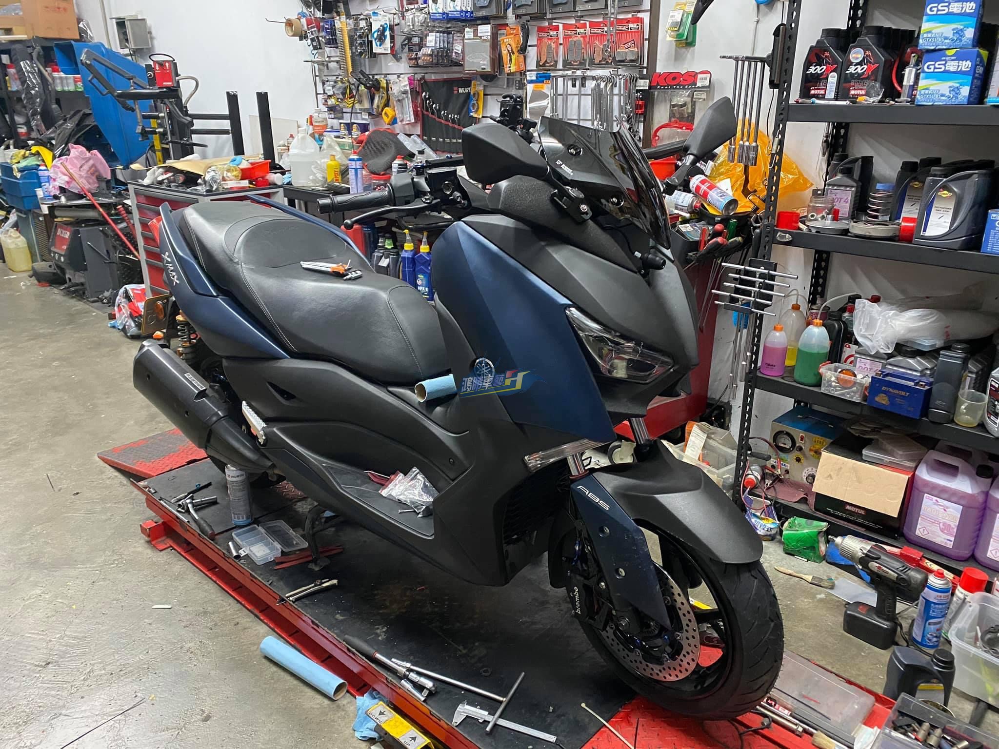 雅马哈XMAX300改装前后刹车油管