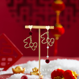 原创设计马大大新年红色生肖马年耳钉本命年喜庆耳环无耳洞耳夹女