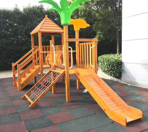 大型木质小博士幼儿园游乐设施