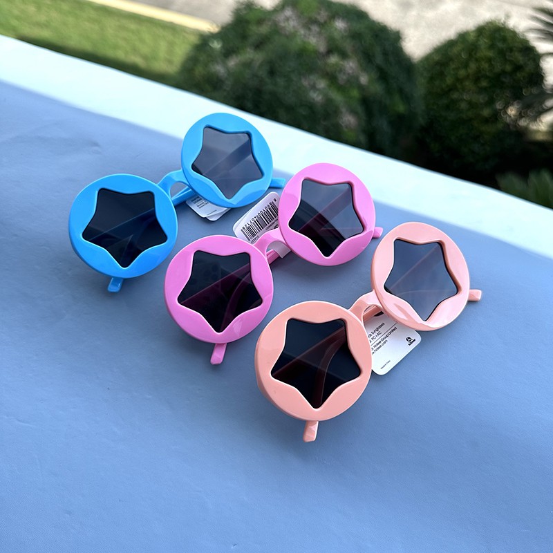 儿童多款式太阳镜时尚