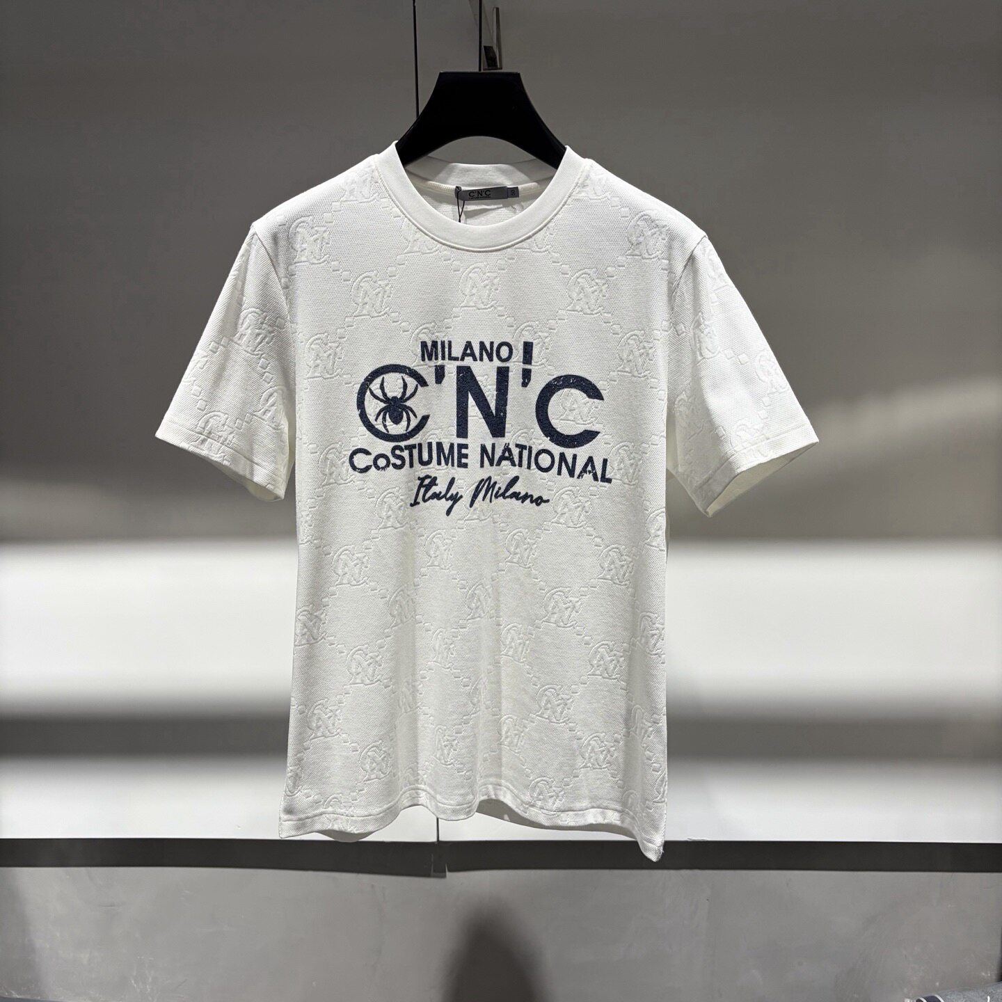 CNC 26春夏新款logo字母印花满身暗纹提花男士短袖T恤