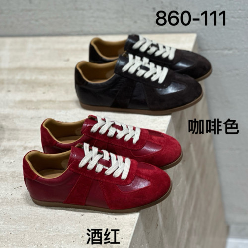 诗路花语七彩青春2026秋百搭休闲鞋女平底系带板鞋德训鞋860-111
