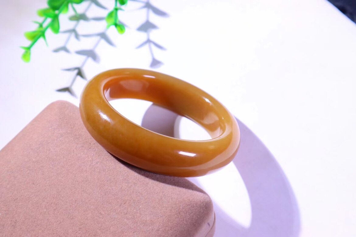 臻品正品保证和田玉且末糖玉手镯宽条满色纯红糖
