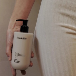 韩国hersteller香氛身体乳轻薄水润保湿留香沐浴露无花果香礼物