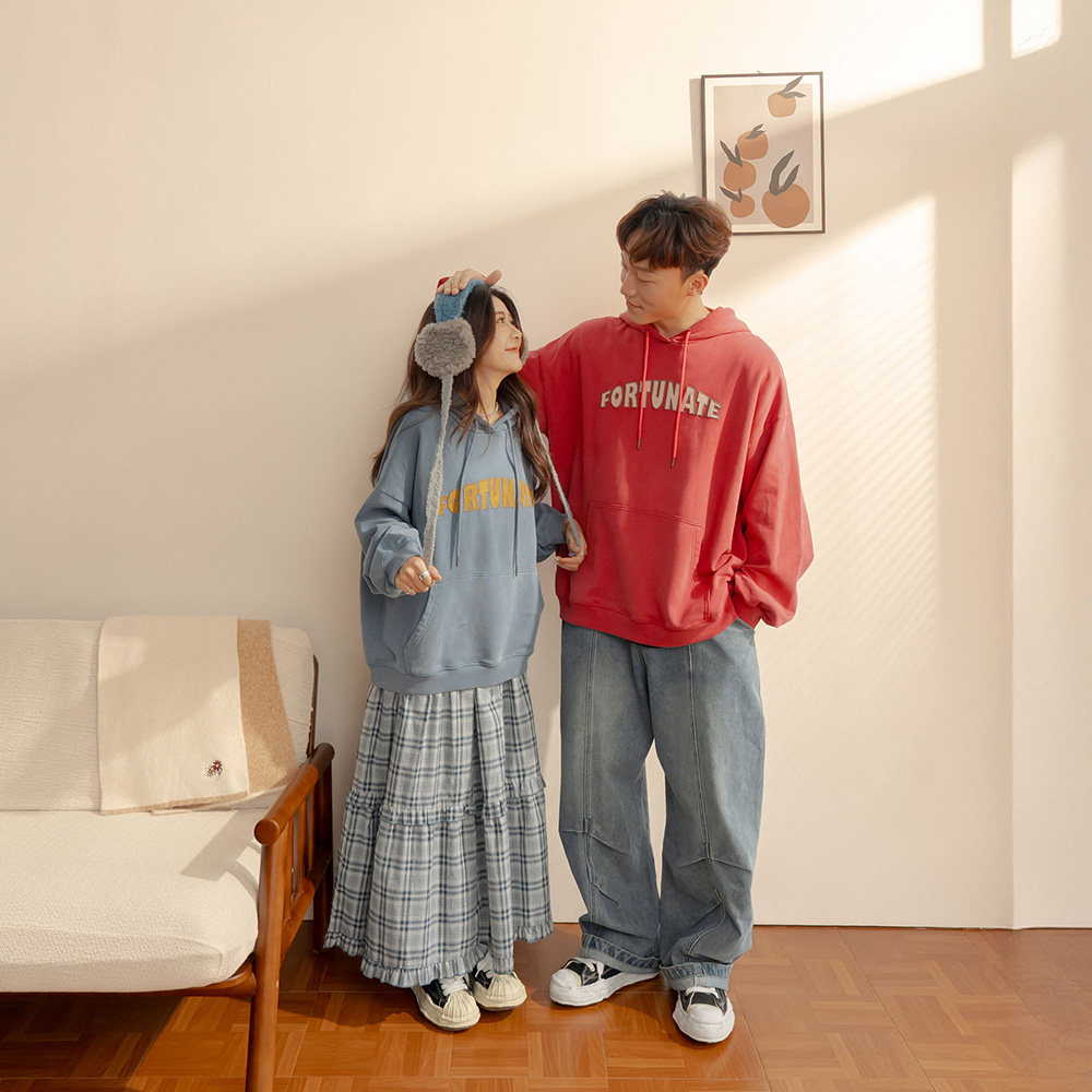 QUEENSHOP2025秋冬姵萱联名洗水刺绣口袋连帽卫衣-蓝01099369,女装/女士精品,卫衣/绒衫,淘宝优惠券,粉丝福利购,淘宝优惠卷