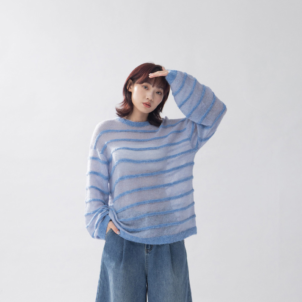 立体横条设计宽版针织上衣