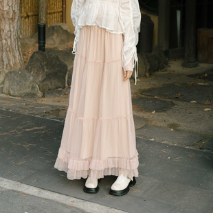 QUEENSHOP 飄逸層次蛋糕傘擺紗半身裙03021447 女裝 2025春夏新品
