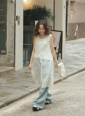 缇花格纹镂空双绑带长版罩衫背心