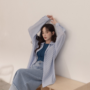 立體毛感格紋透膚寬版 QUEENSHOP 女裝 襯衫 2025春夏新品 01025596