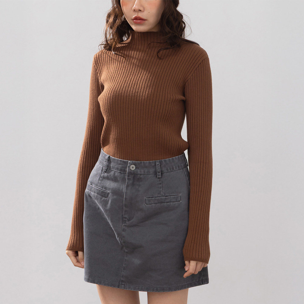 基础素面坑条针织高领上衣