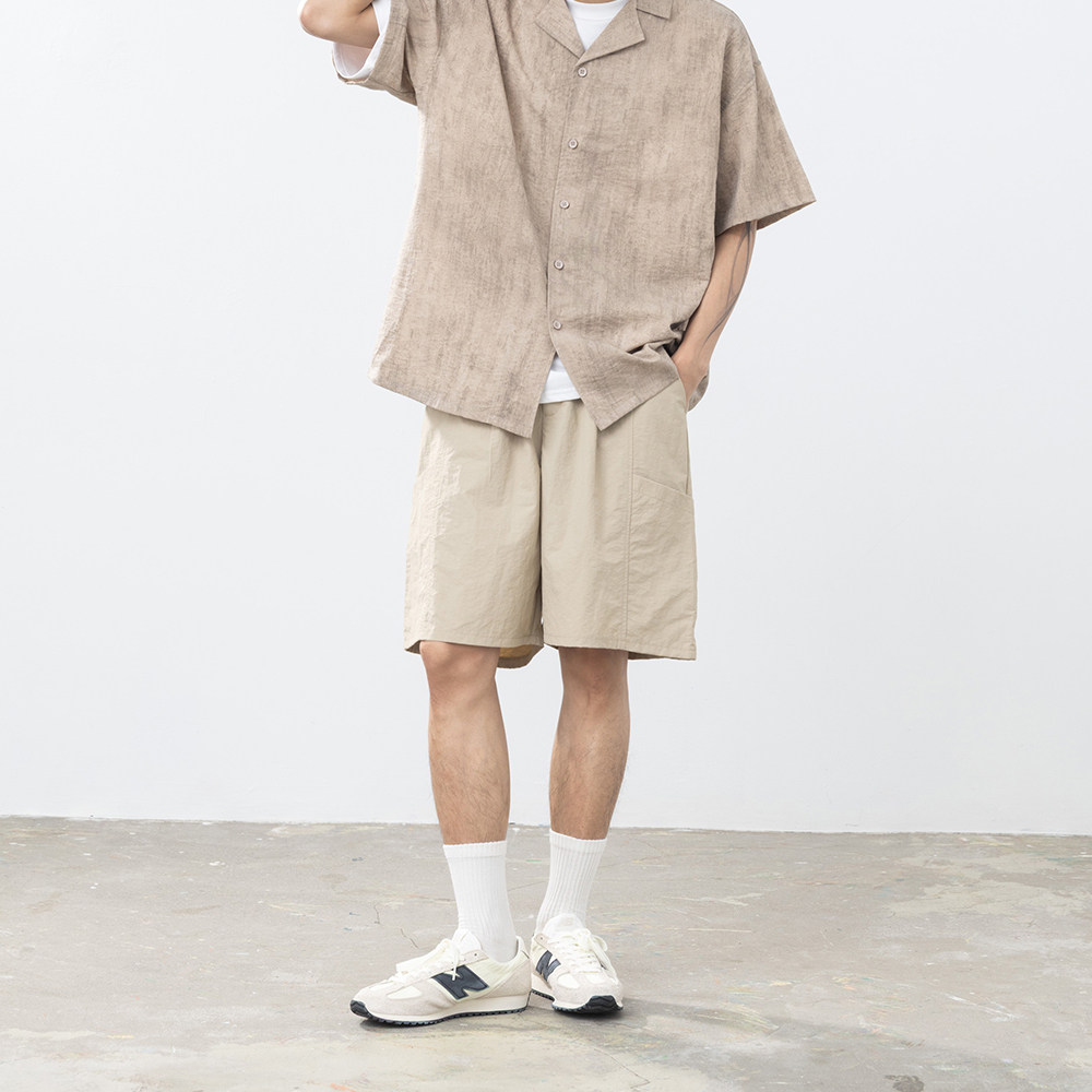 QUEENSHOP2026春夏新品男装剪接口袋设计刷刷短裤-卡其04130324