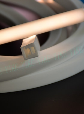 LED灯罩3528灯带软硅胶套管led灯槽线条灯铝合金条型嵌入式灯套