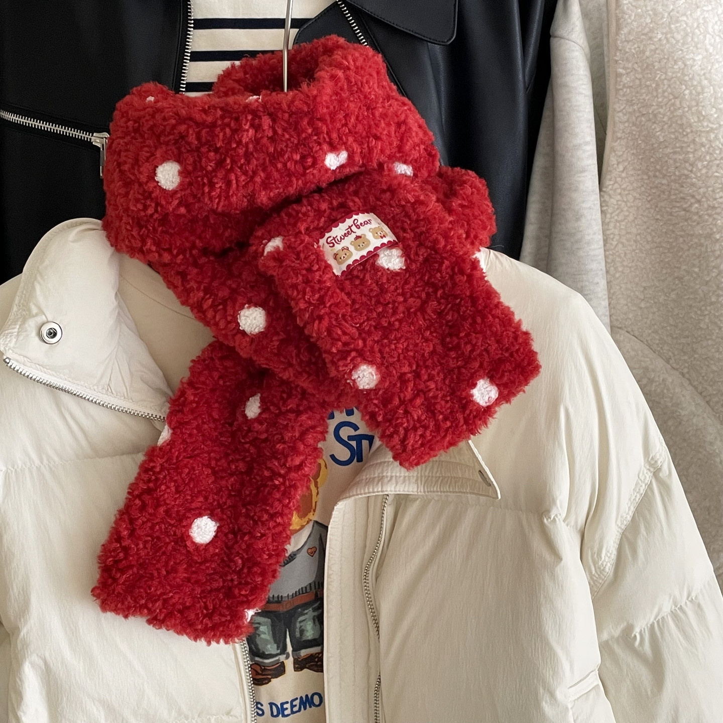 新年红色围巾圣诞节羊羔毛围脖波点可爱加厚保暖长款毛领冬季学生,服饰配件/皮带/帽子/围巾,围巾/丝巾/披肩,淘宝优惠券,粉丝福利购,淘宝优惠卷