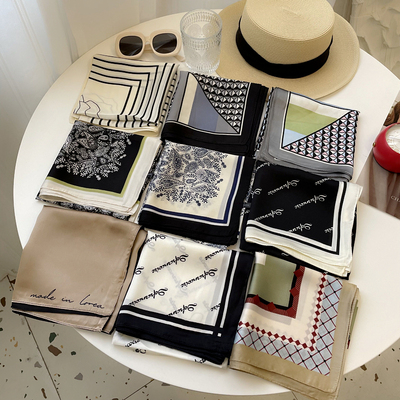 春夏秋印花韩版女亮色丝巾方巾