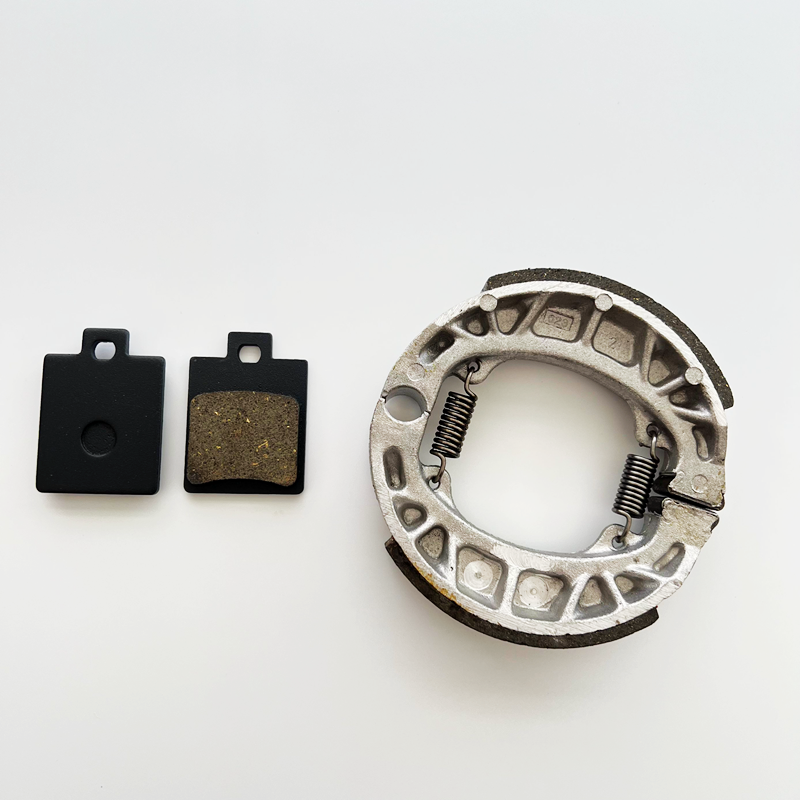 适用比亚乔 银帅 BYQ100T-2E 淑女 BYQ100T-E 前后 刹车片 碟刹皮