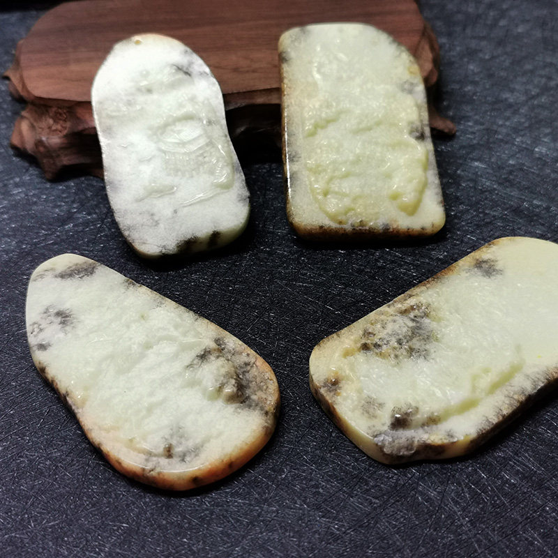 特价辽阳特润水草料随型片雕山水纯天然岫玉可挂件可把玩一物一拍