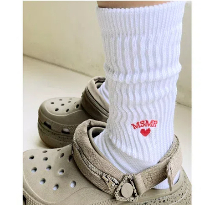 msmr字母爱心刺绣中筒袜