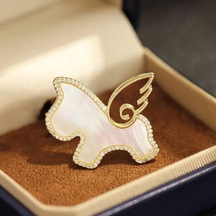 马年生肖款可爱精致镶石天然白贝壳飞马胸针百搭简约别针男女同款