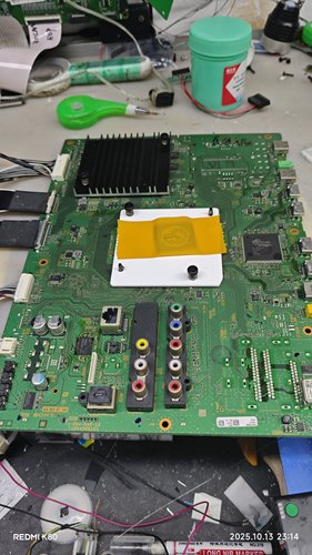维修索尼XBR-65X810C主板1-894-595-12不开机重启死机等各种故障