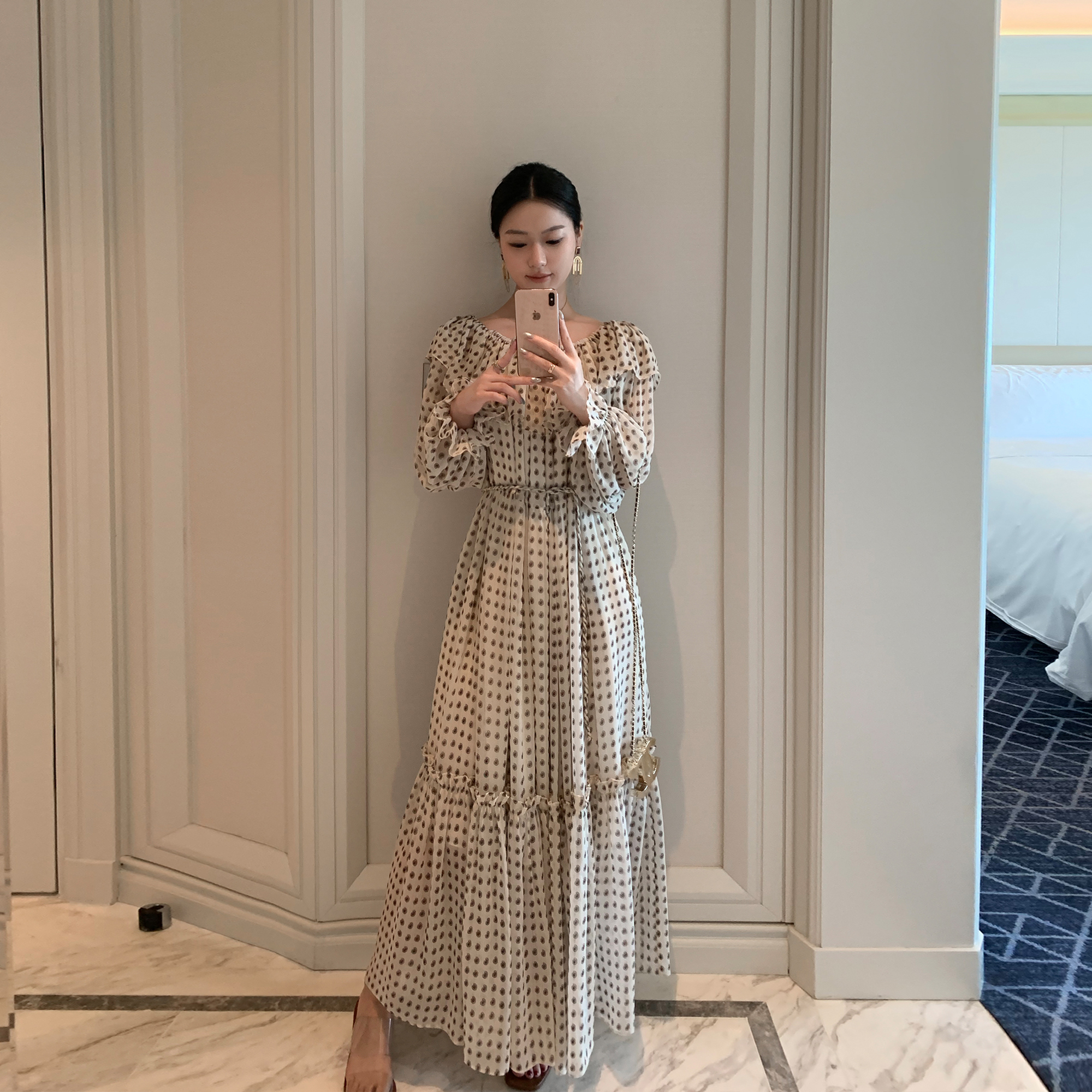 两穿一字肩印花连衣裙荷叶边长裙